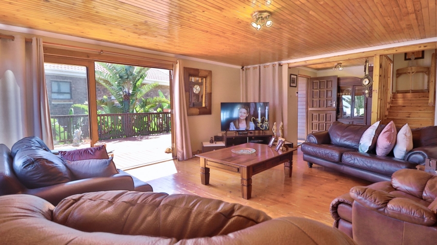 10 Bedroom Property for Sale in Dana Bay Western Cape